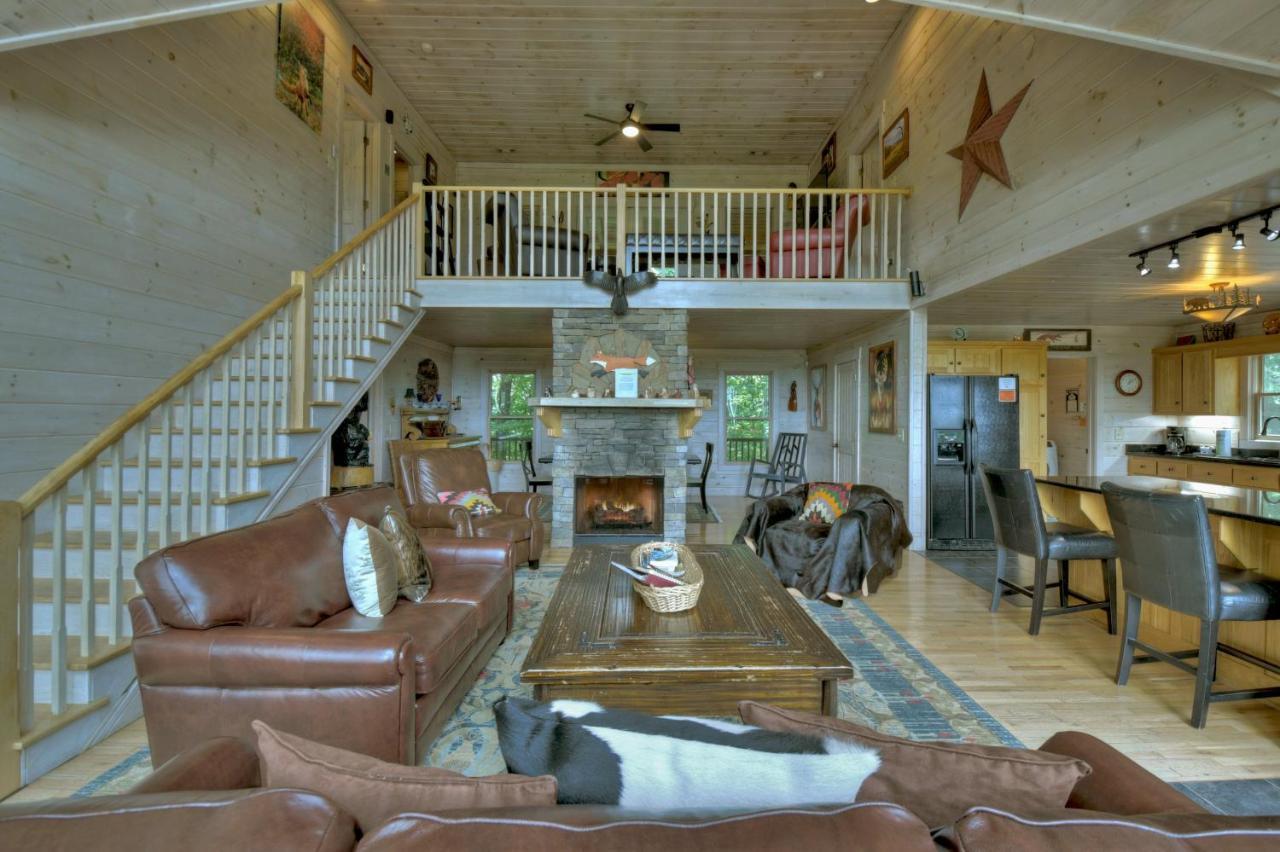 Champagne Chalet - Cuddleup Villa Morganton Dış mekan fotoğraf